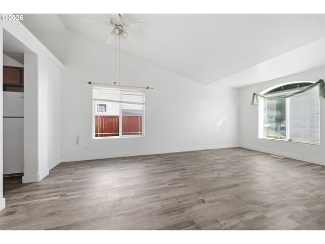 1230 Rupp St, Eugene, OR 97402
