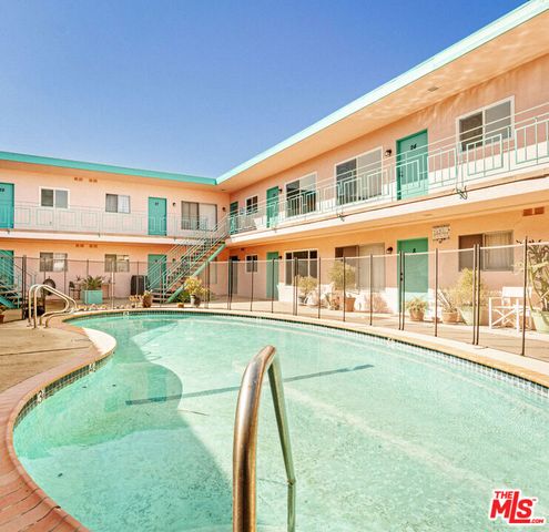 7825 W Manchester Avenue 10, Playa Del Rey, CA 90293