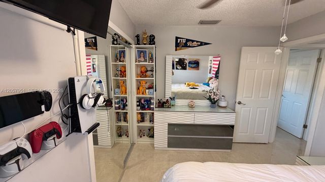 15363 SW 77th Ln 15363, Miami, FL 33193