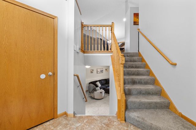 6800 Aldrich Avenue N, Brooklyn Center, MN 55430