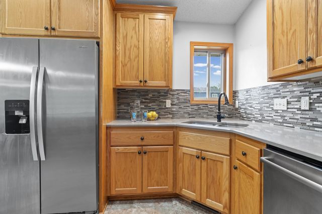 6800 Aldrich Avenue N, Brooklyn Center, MN 55430