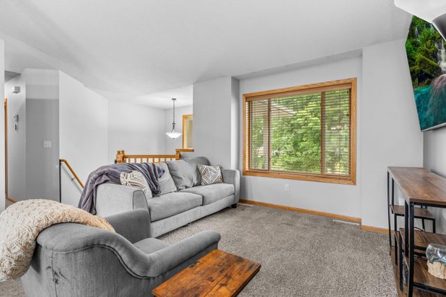 6800 Aldrich Avenue N, Brooklyn Center, MN 55430