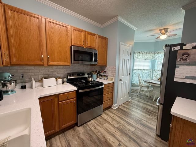 303 S Houston Springs Boulevard, Perry, GA 31069