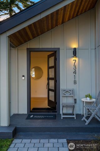 7341 B 21st Avenue NE, Seattle, WA 98115