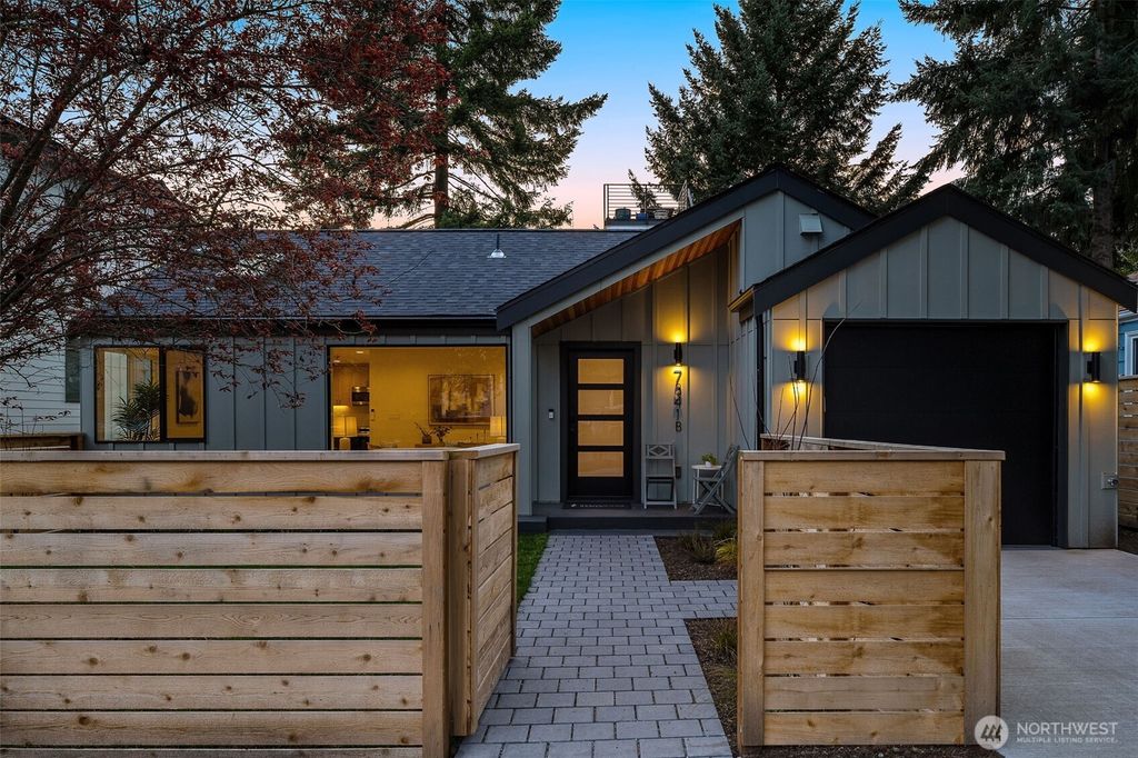 7341 B 21st Avenue NE, Seattle, WA 98115