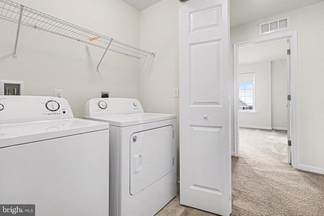 557 BROOK SHIRE CT, Mechanicsburg, PA 17055