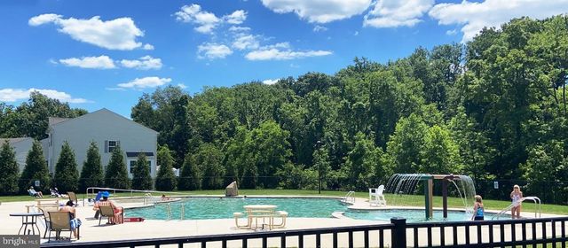 557 BROOK SHIRE CT, Mechanicsburg, PA 17055