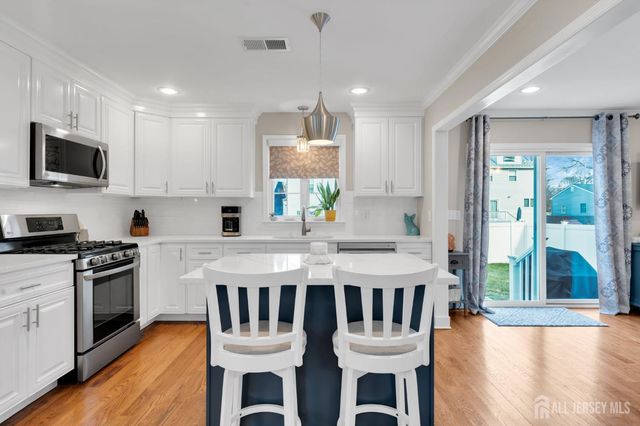 3 HARRISON Avenue, Aberdeen, NJ 07747