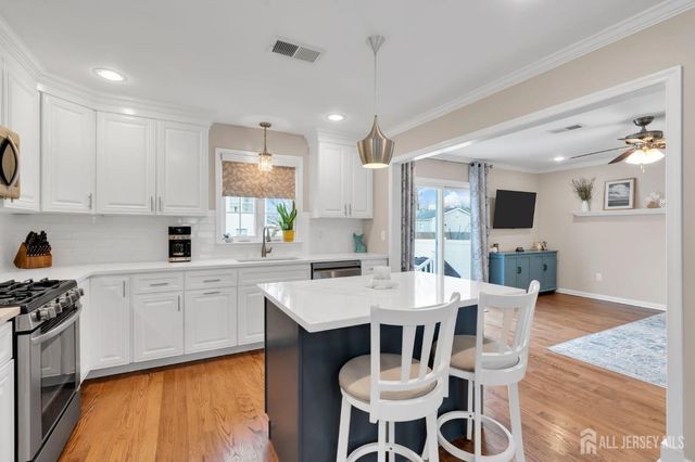 3 HARRISON Avenue, Aberdeen, NJ 07747