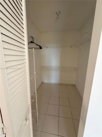 16950 W Dixie Hwy A526 Hwy A 526, North Miami Beach, FL 33160