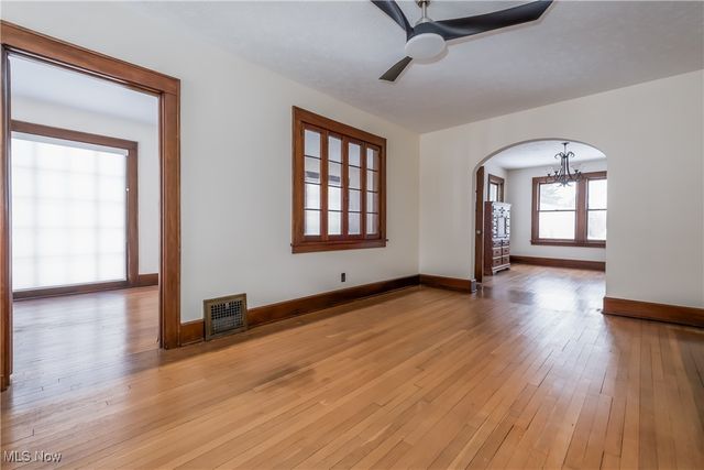 545 Pittsburg Avenue NW, North Canton, OH 44720