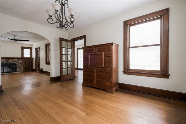 545 Pittsburg Avenue NW, North Canton, OH 44720