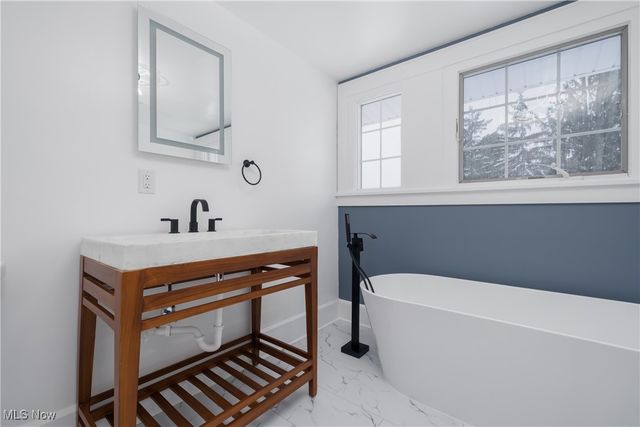 545 Pittsburg Avenue NW, North Canton, OH 44720