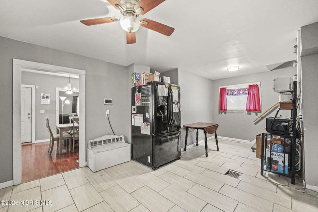 1652 Nebraska Avenue, Toledo, OH 43607