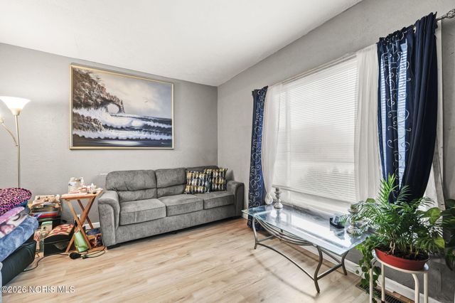 1652 Nebraska Avenue, Toledo, OH 43607