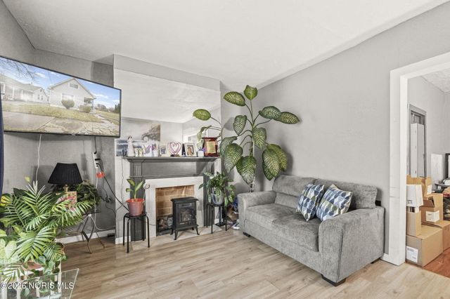 1652 Nebraska Avenue, Toledo, OH 43607