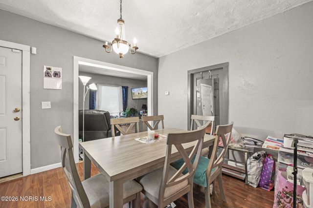 1652 Nebraska Avenue, Toledo, OH 43607