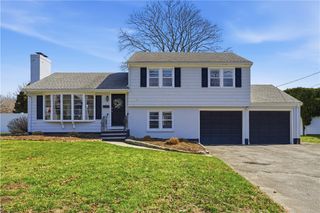 1270 Hope Street, Bristol, RI 02809