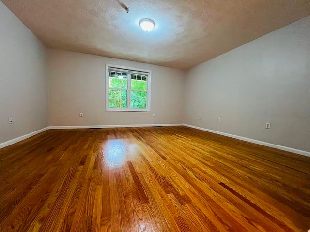 18 Dale St 8B, Andover, MA 01810