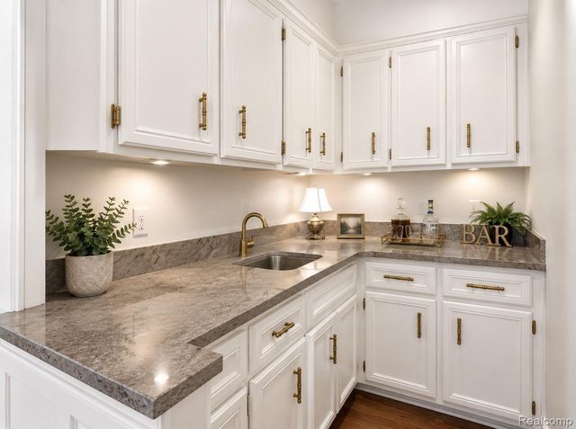 2463 Kimberly Fair Street, Rochester Hills, MI 48309