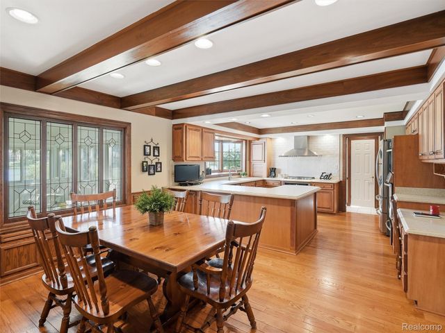 2463 Kimberly Fair Street, Rochester Hills, MI 48309