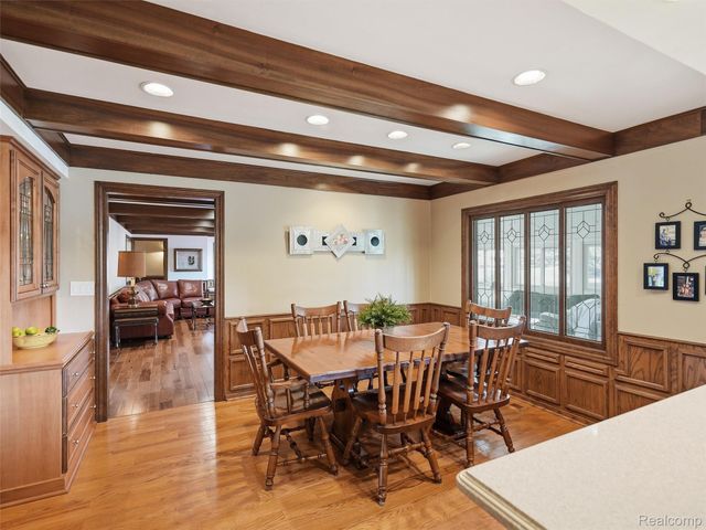 2463 Kimberly Fair Street, Rochester Hills, MI 48309