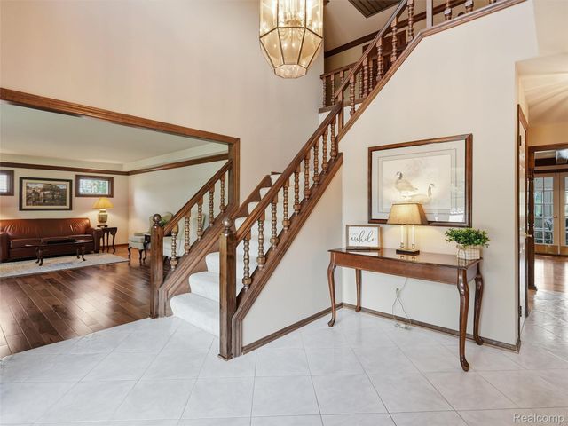 2463 Kimberly Fair Street, Rochester Hills, MI 48309
