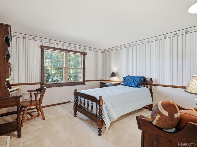2463 Kimberly Fair Street, Rochester Hills, MI 48309