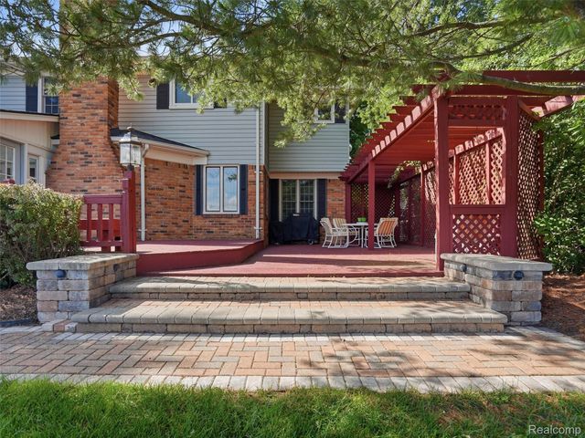 2463 Kimberly Fair Street, Rochester Hills, MI 48309