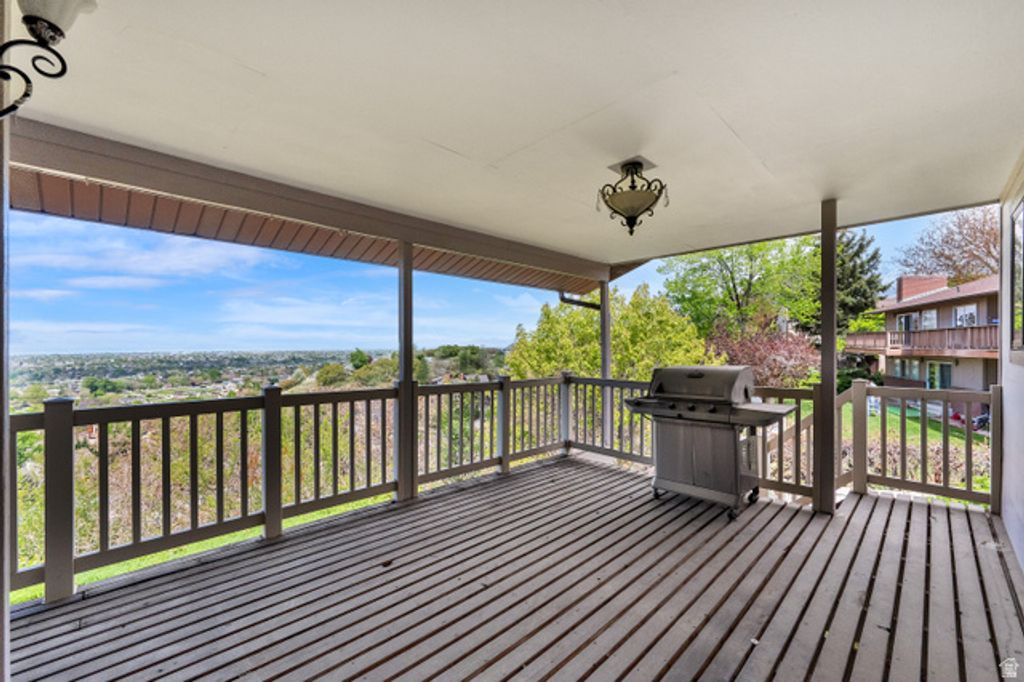 Image 4 of property listing at 3675 N LITTLE ROCK LN, Provo, UT 84604