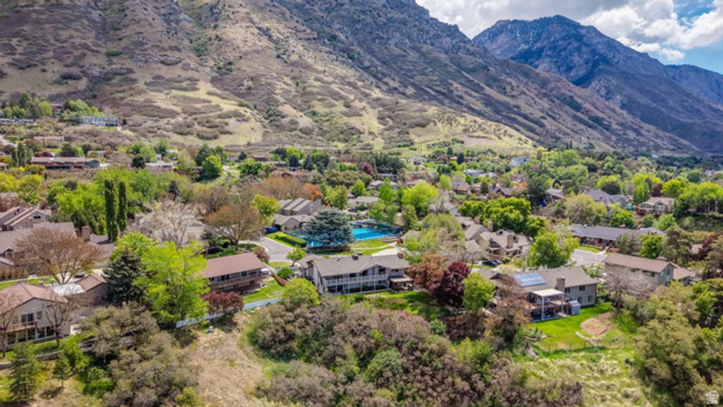 Image 35 of property listing at 3675 N LITTLE ROCK LN, Provo, UT 84604
