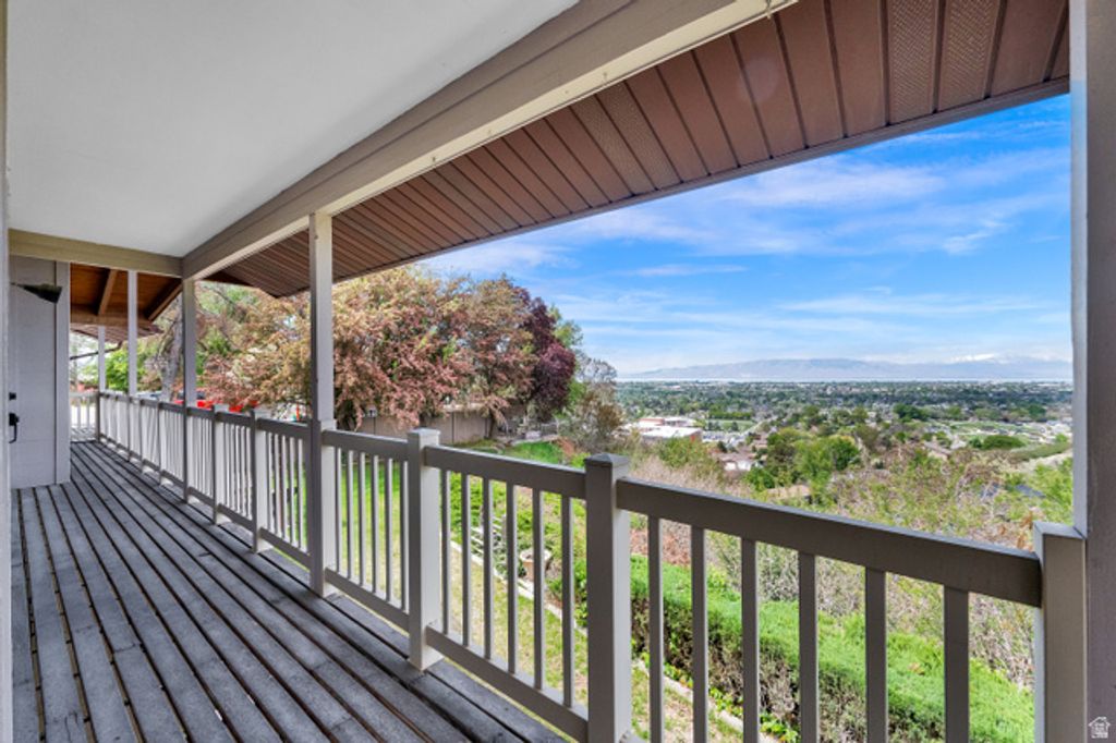 Image 5 of property listing at 3675 N LITTLE ROCK LN, Provo, UT 84604