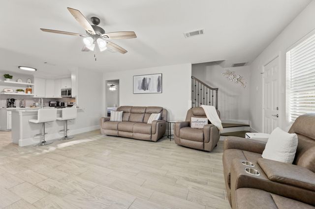 1207 N Lady Fern Lane, Houston, TX 77073