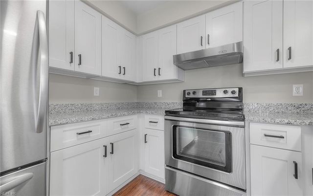 514 24th St Apt 205, Virginia Beach, VA 23451