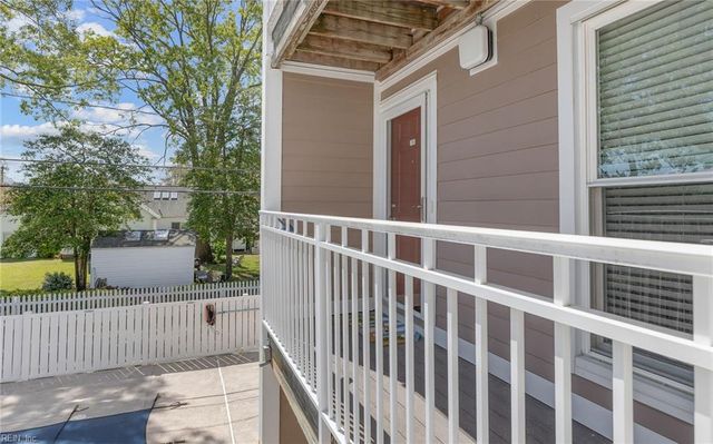 514 24th St Apt 205, Virginia Beach, VA 23451