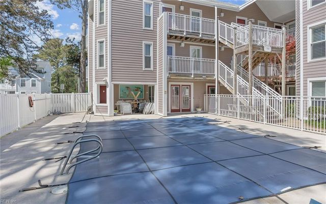 514 24th St Apt 205, Virginia Beach, VA 23451