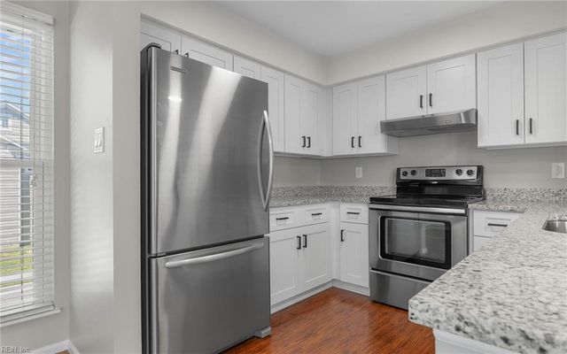 514 24th St Apt 205, Virginia Beach, VA 23451