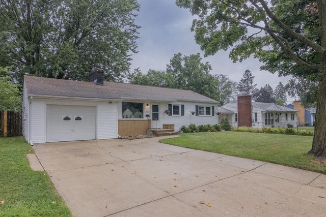 1833 Bloomfield Avenue, Kalamazoo, MI 49001