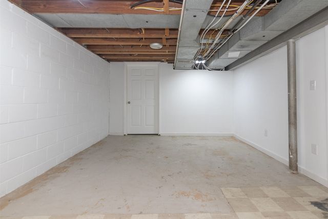 1833 Bloomfield Avenue, Kalamazoo, MI 49001