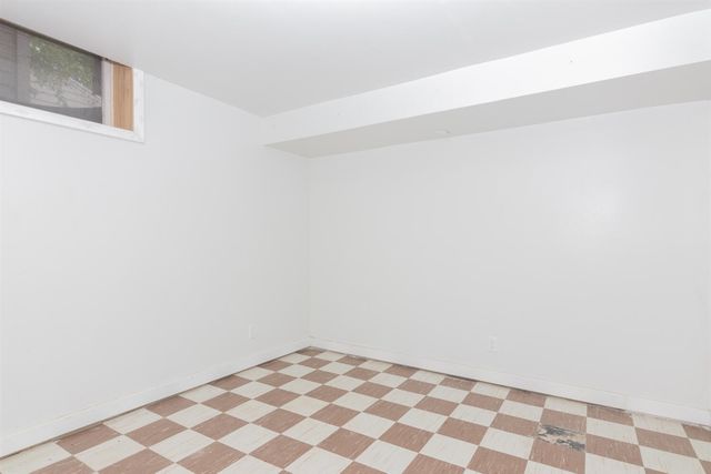 1833 Bloomfield Avenue, Kalamazoo, MI 49001