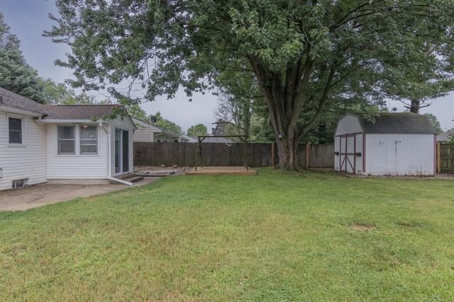 1833 Bloomfield Avenue, Kalamazoo, MI 49001