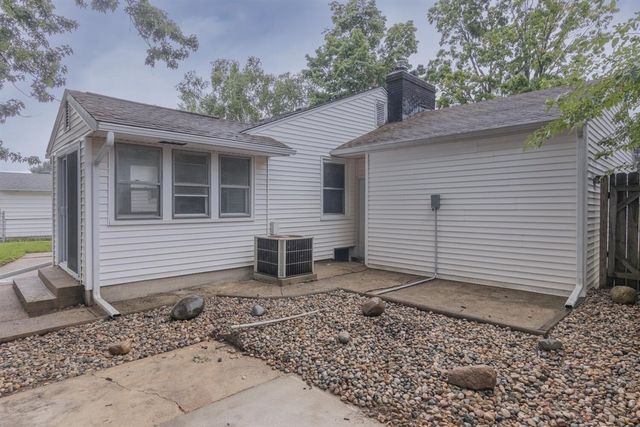 1833 Bloomfield Avenue, Kalamazoo, MI 49001