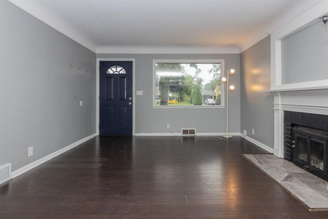 1833 Bloomfield Avenue, Kalamazoo, MI 49001