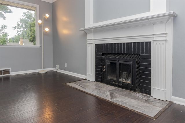 1833 Bloomfield Avenue, Kalamazoo, MI 49001