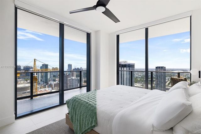 159 NE 6th St 4305, Miami, FL 33132