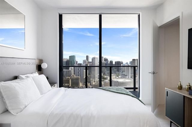 159 NE 6th St 4305, Miami, FL 33132