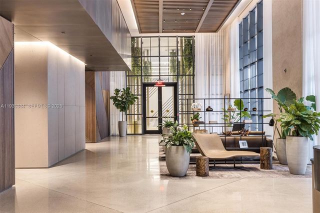 159 NE 6th St 4305, Miami, FL 33132