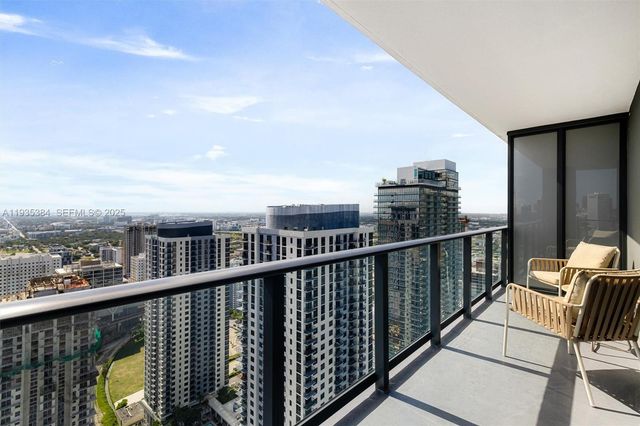 159 NE 6th St 4305, Miami, FL 33132