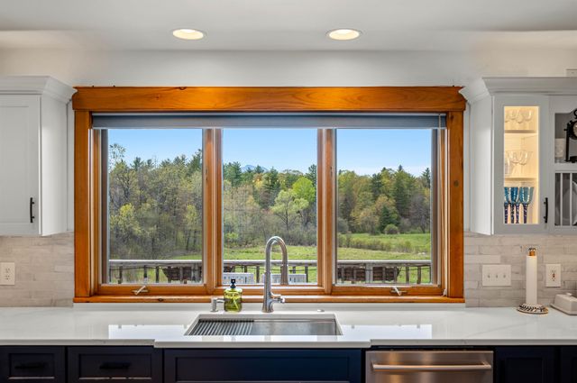 400 Loomis Highlands Road, Waterbury, VT 05677