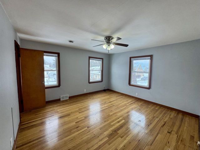 5601 37th AVENUE, Kenosha, WI 53144